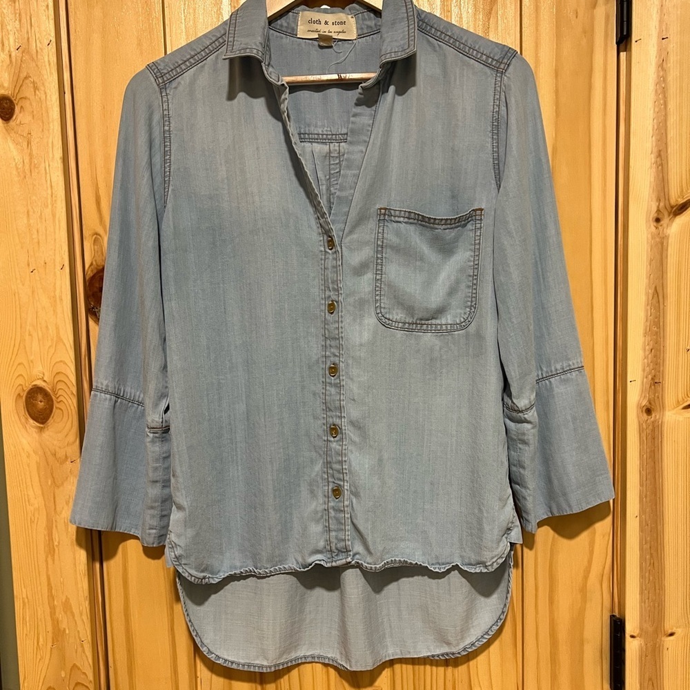 Cloth & Stone Anthropologie Chambray button down